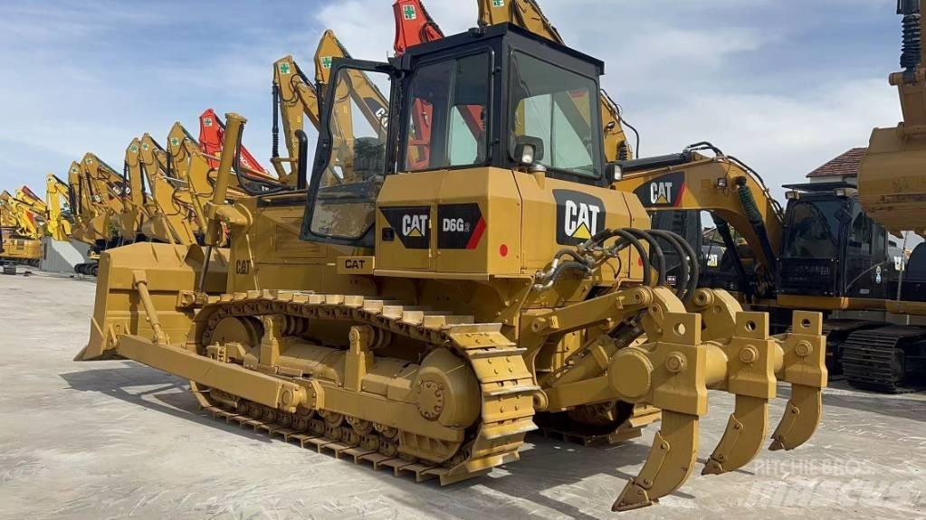CAT D 6 G LGP II Buldožeri gusjeničari