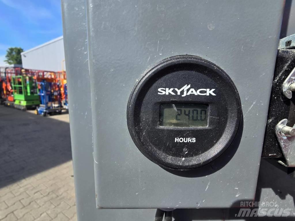 SkyJack SJ 16 Vertikalne radne podizne platforme