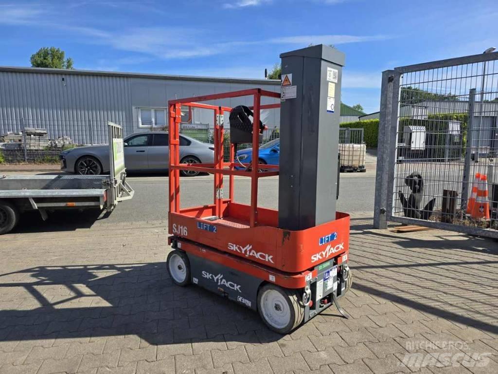 SkyJack SJ 16 Vertikalne radne podizne platforme