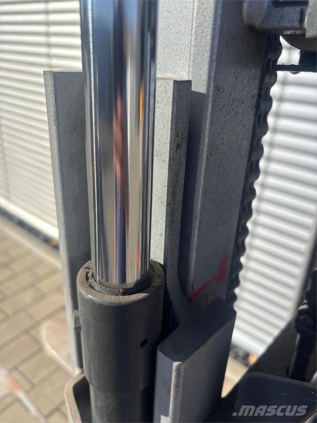 Still EXV12 Samopogonski ručni viličari