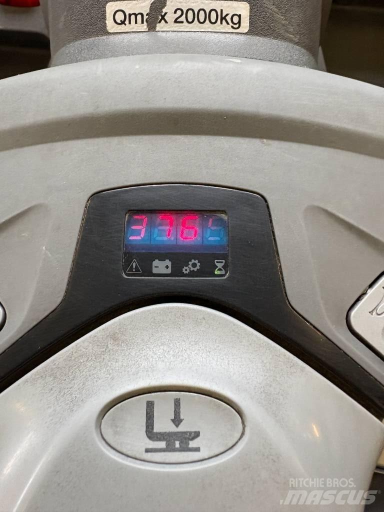 Cesab P 320 Nisko podizni električni viličar sa platformu