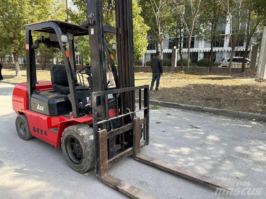 Hangcha A38 Dizelski viličari