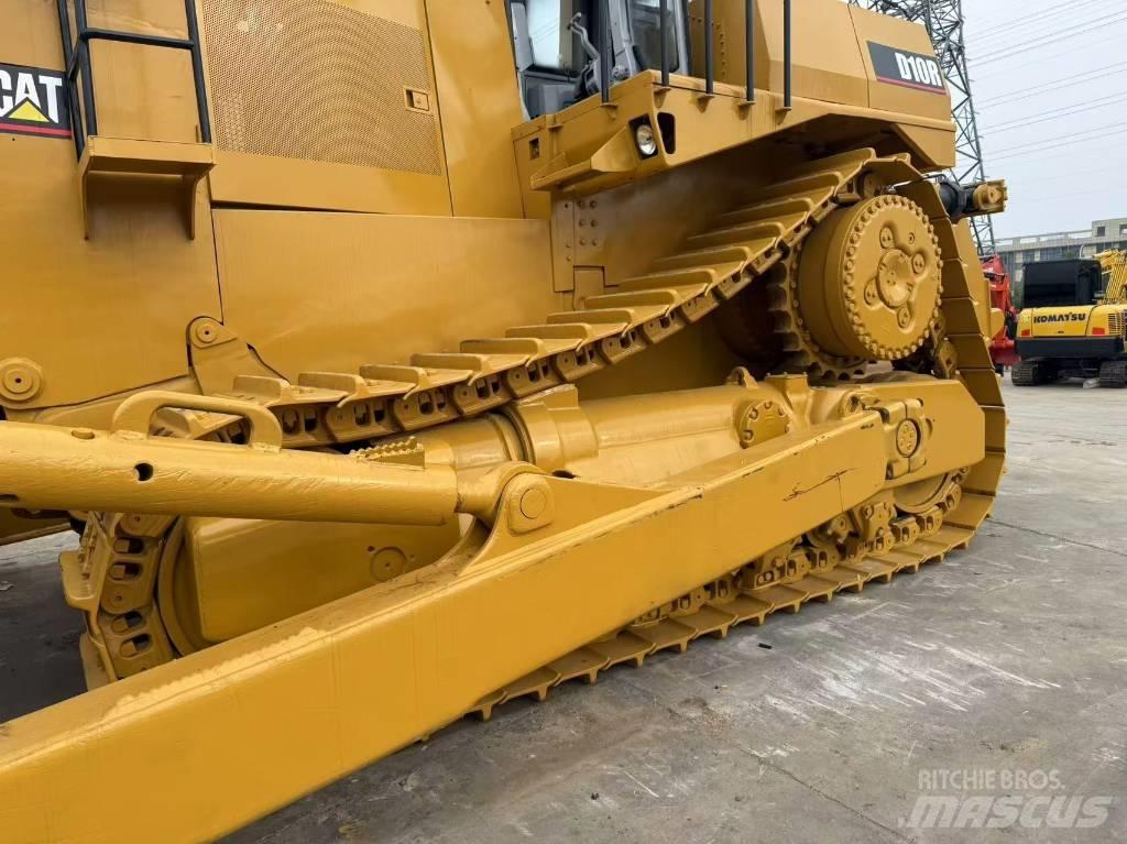 CAT D 10 R Buldožeri gusjeničari