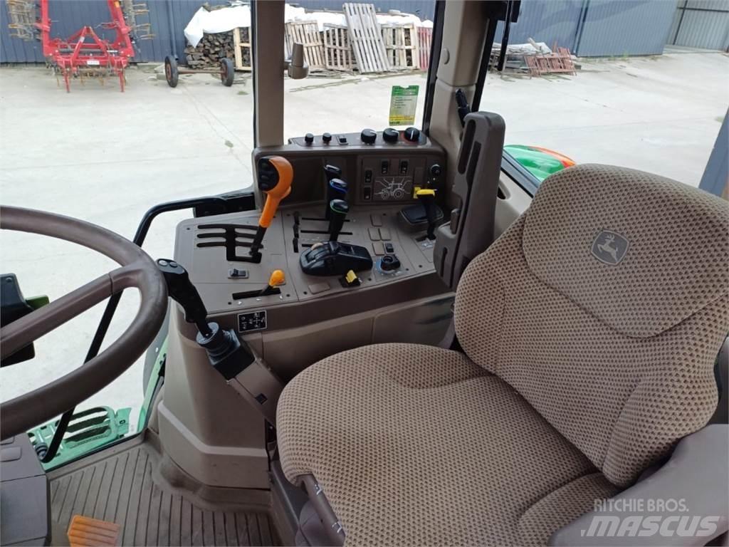 John Deere 6115 M Traktori