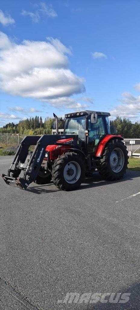 Massey Ferguson 5455 Traktori