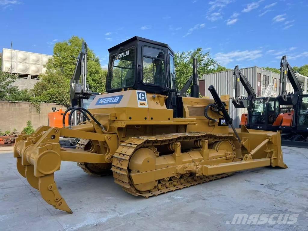 CAT D 7 G Buldožeri gusjeničari