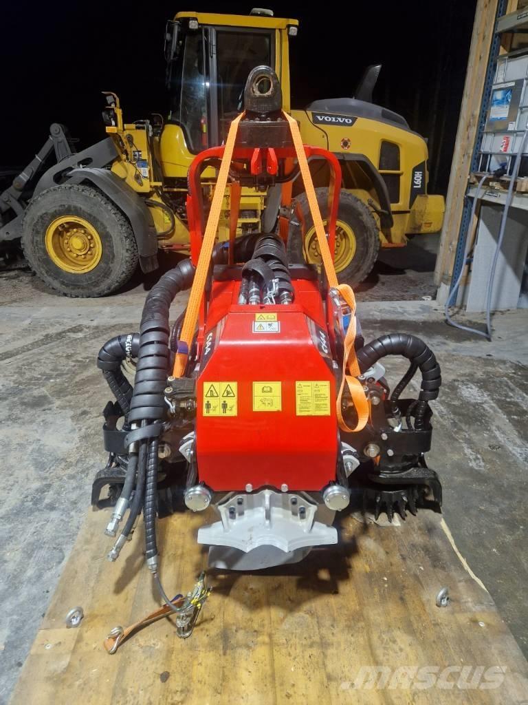 Komatsu C 144 Glave za kombajne