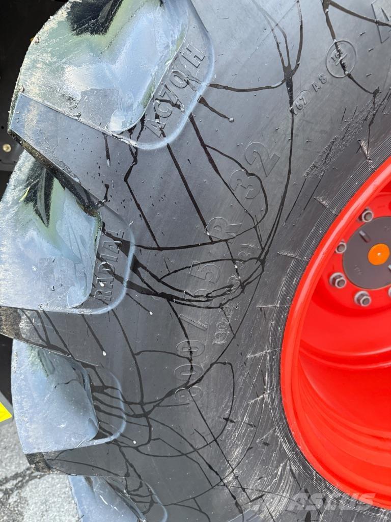 CLAAS Avero 240 Kombajni