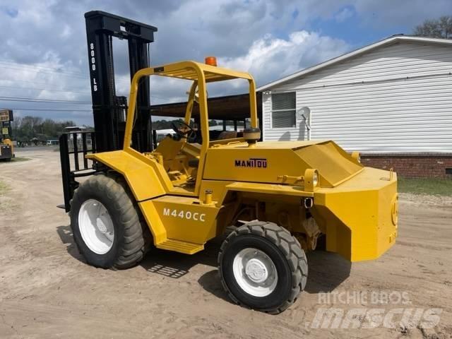 Manitou KD8000 Terenski viličar