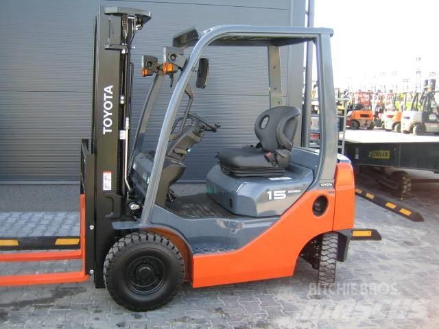 TOYOTA 028FGF15 Plinski viličari