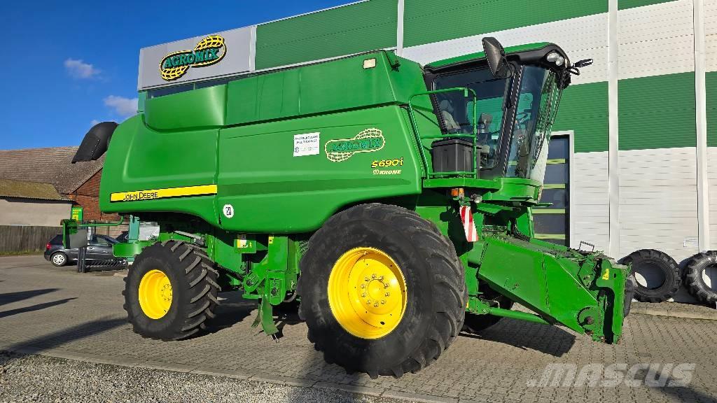 John Deere S 690 i Kombajni