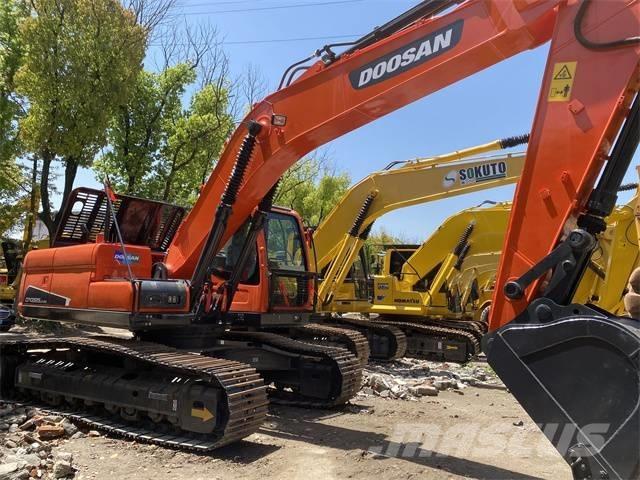 Doosan DX 225 LC Bageri gusjeničari