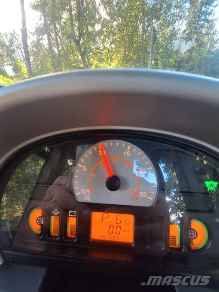 Challenger MT 775 E Traktori