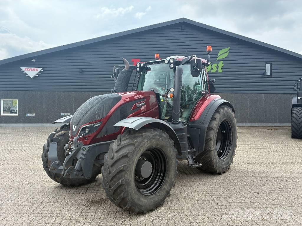 Valtra 254 Versus Traktori
