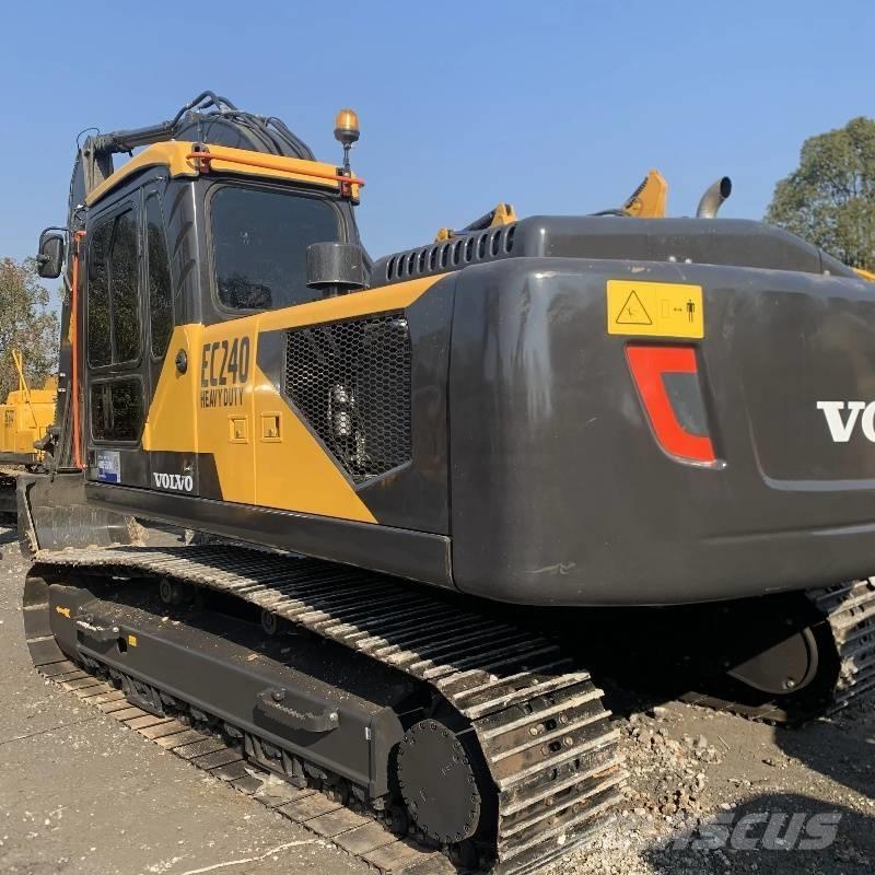 Volvo EC 240 Bageri gusjeničari