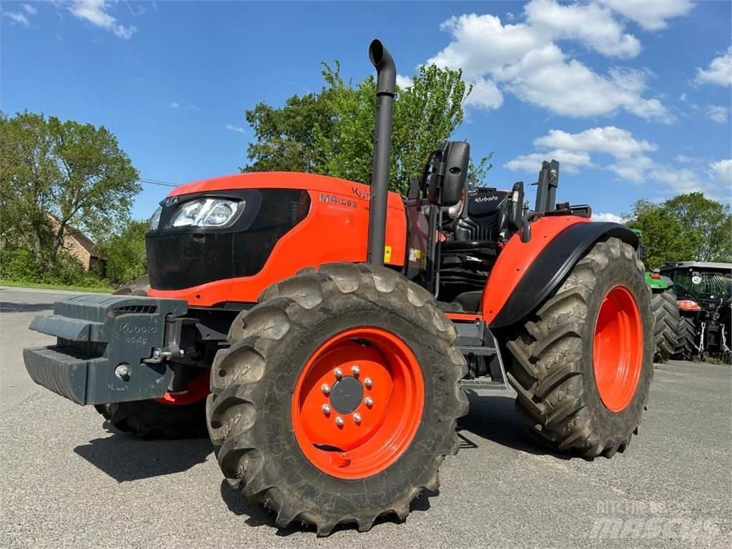 Kubota M4063 ROPS Traktori