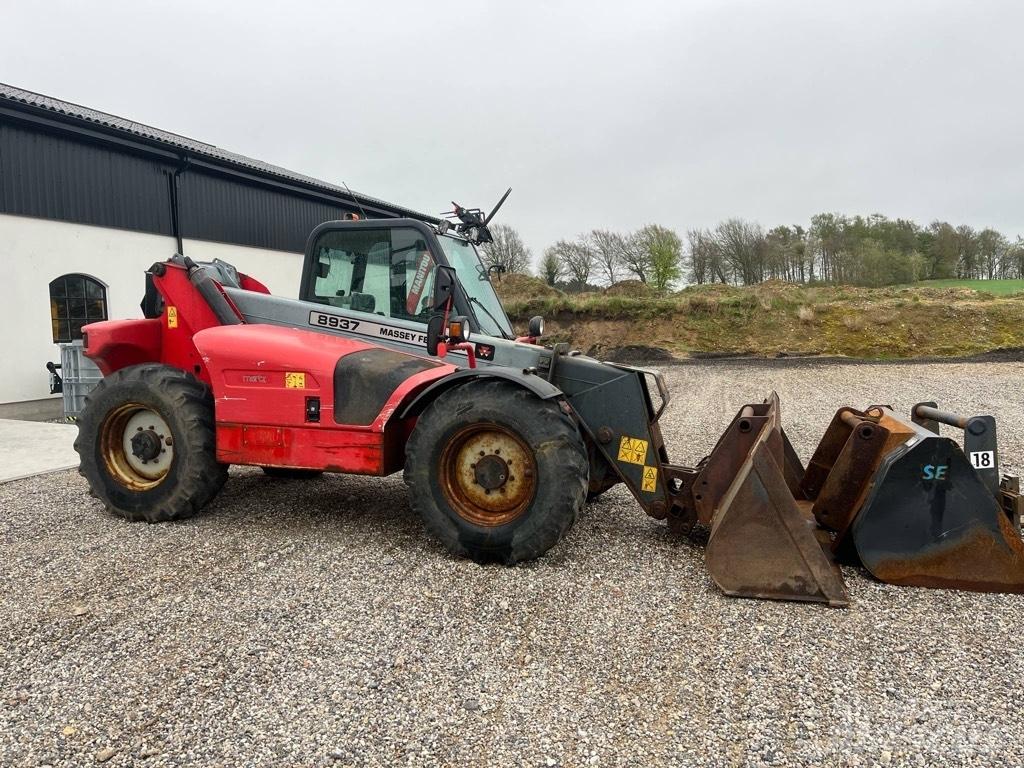 Massey Ferguson 8937 Teleskopski viličari