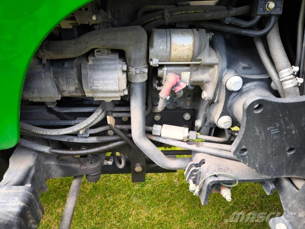 John Deere 3720 Kompaktni (mali) traktori
