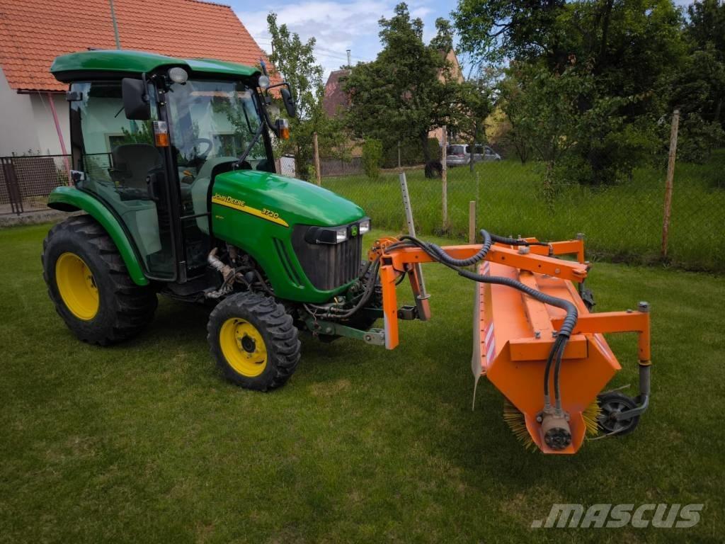 John Deere 3720 Kompaktni (mali) traktori