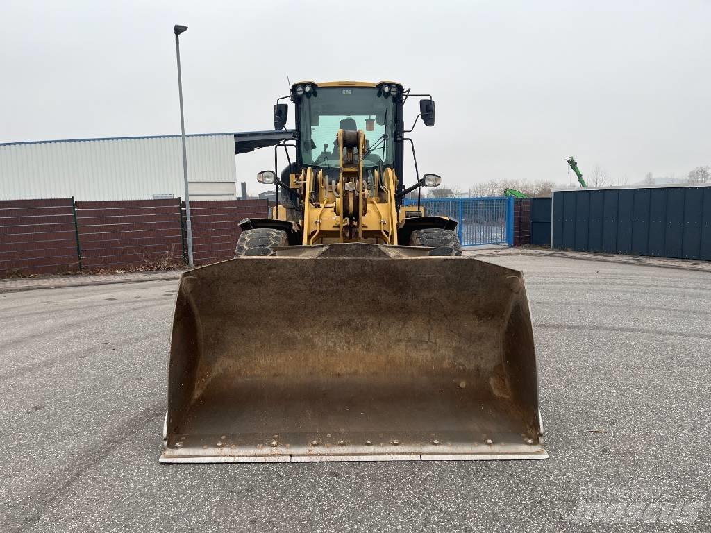 CAT 930M Utovarivači na kotačima