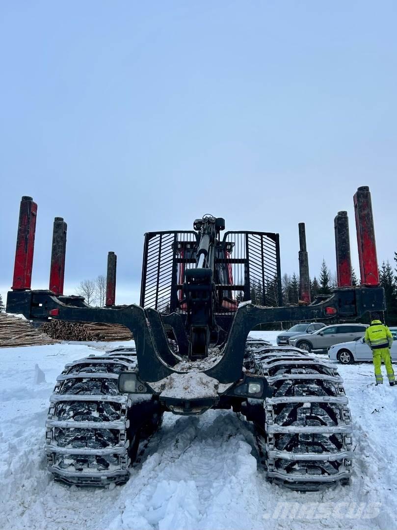Komatsu 855 Forvarderi