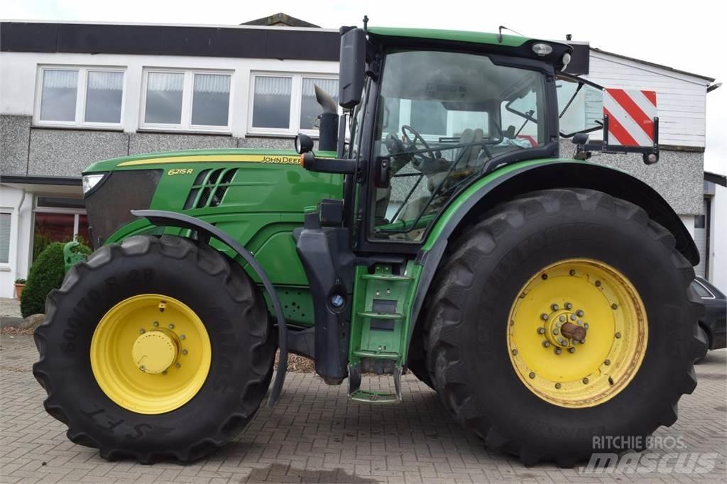 John Deere 6215 R Traktori