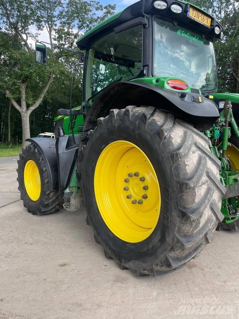 John Deere 6170 R Traktori