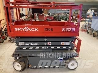 SkyJack SJ 3219 Škaraste platforme