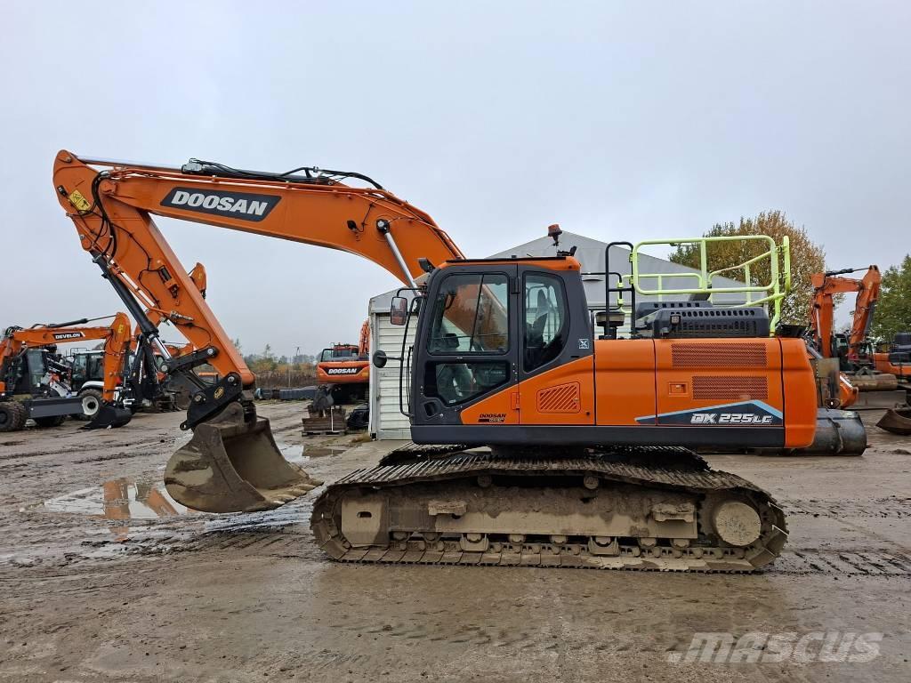 Doosan DX 225 LC Bageri gusjeničari