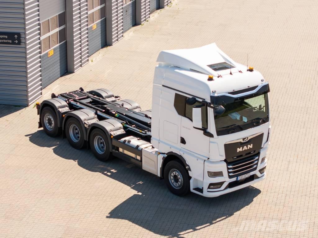 MAN TGX 35.520 Rol kiper kamioni s kukama za dizanje