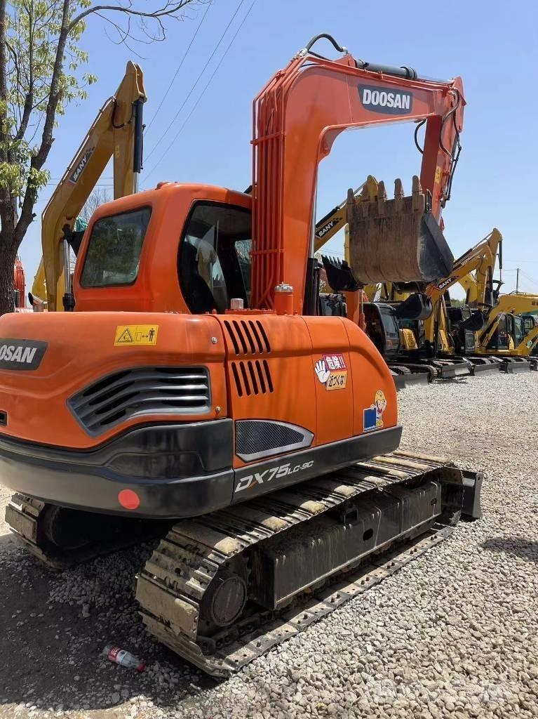 Doosan DX 75-9 C Midi bageri 7t – 12t