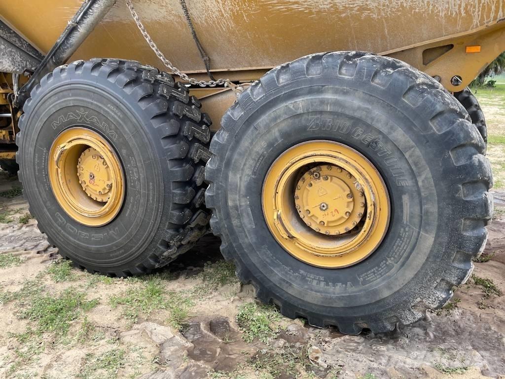 CAT 740 GC Zglobni demperi