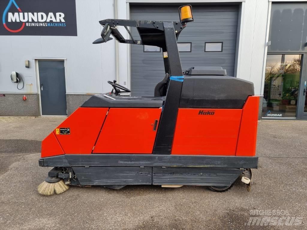 Hako B 1500 Strojevi za metenje