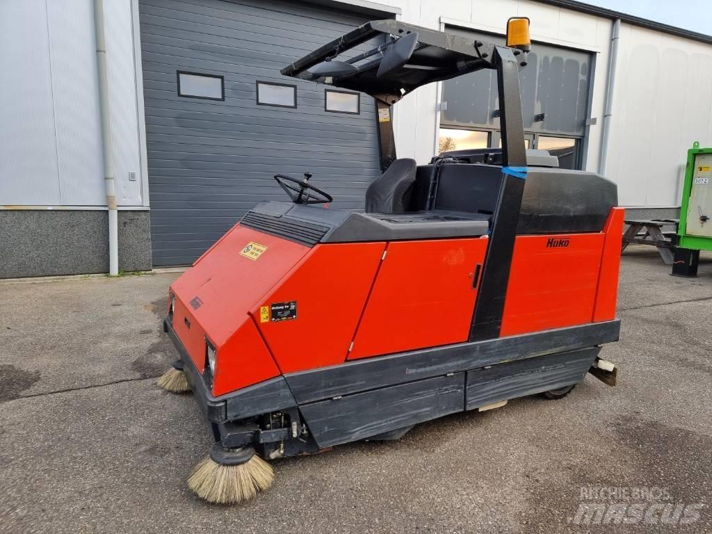 Hako B 1500 Strojevi za metenje