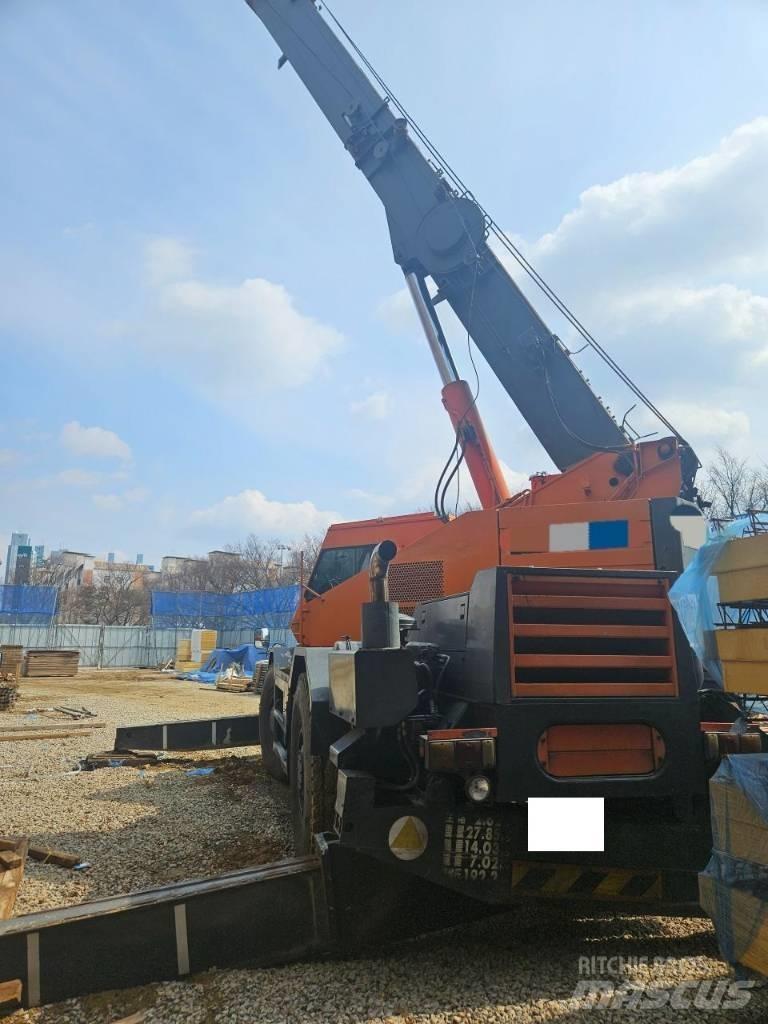 Komatsu LW 250 Autokran dizalice