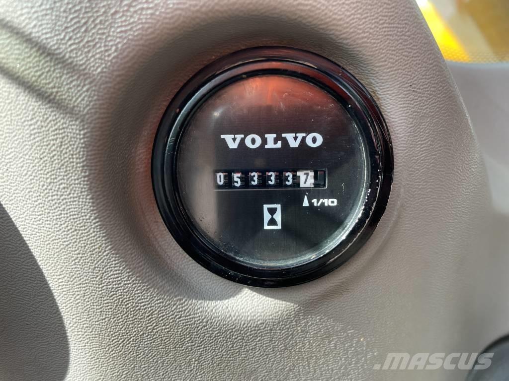 Volvo ECR 235 Bageri gusjeničari