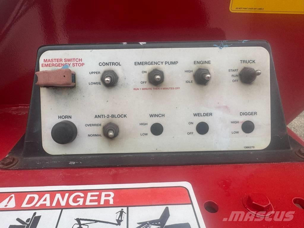 Elliott L60R Kamioni sa kranom