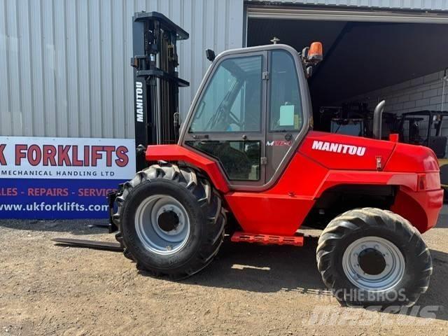 Manitou M 26.4 Terenski viličar