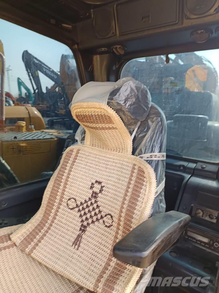 Volvo EC 210 Bageri gusjeničari