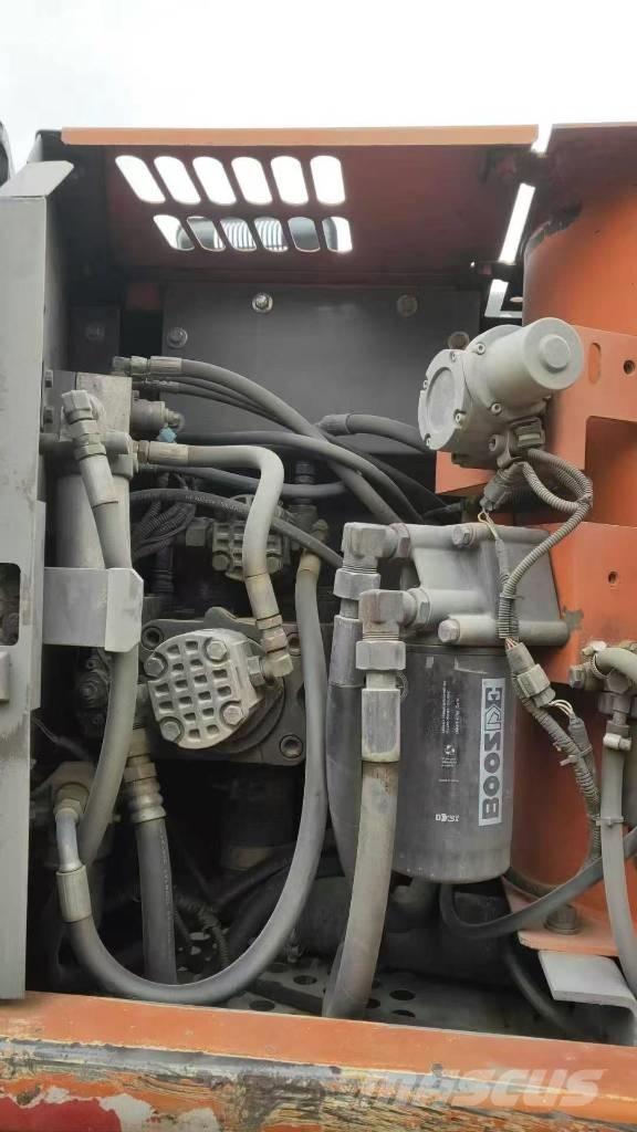 Hitachi ZX130W Bageri na kotačima