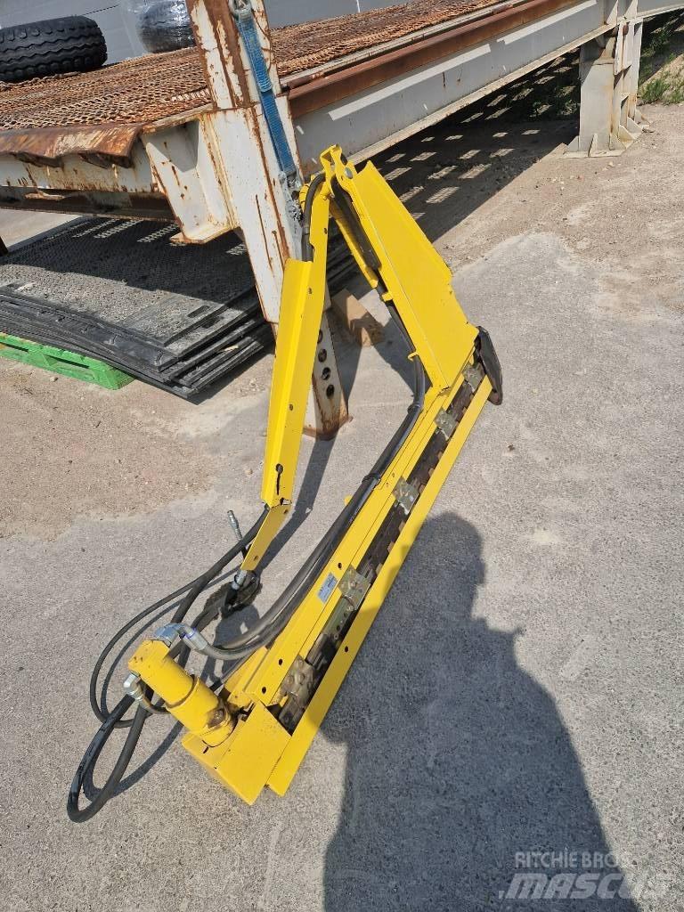New Holland CX 8090 Kombajni