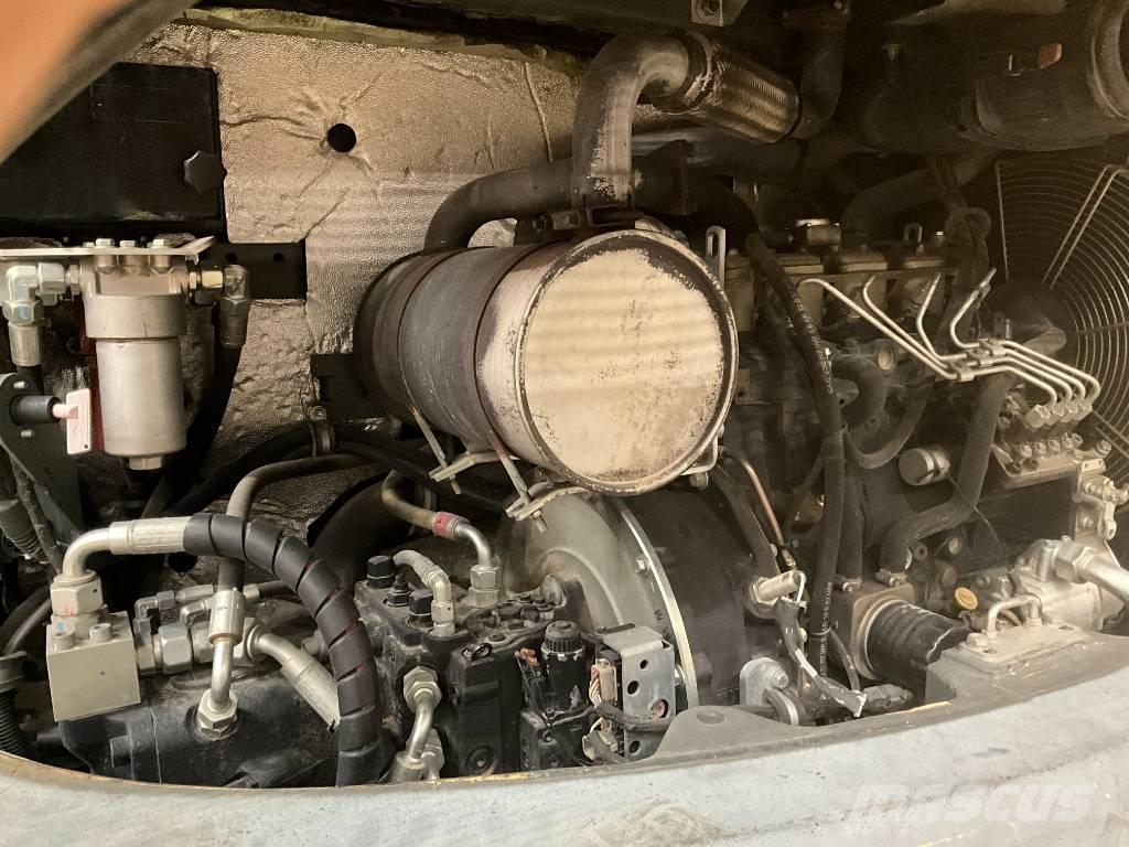 Neuson EW 65 Bageri na kotačima