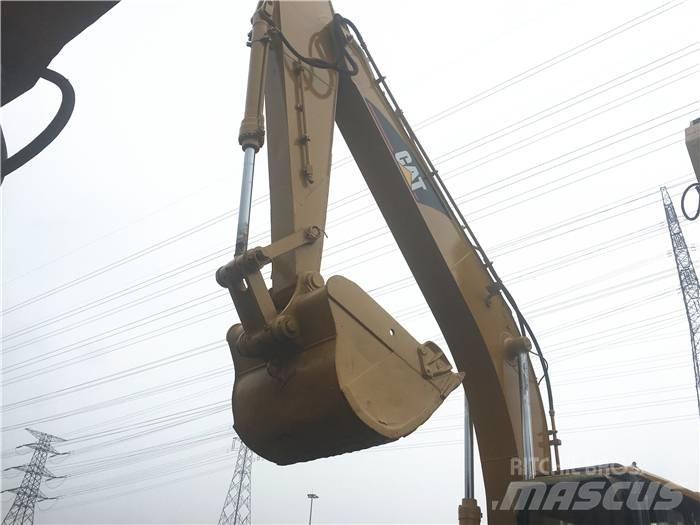 CAT 320 B L Bageri gusjeničari
