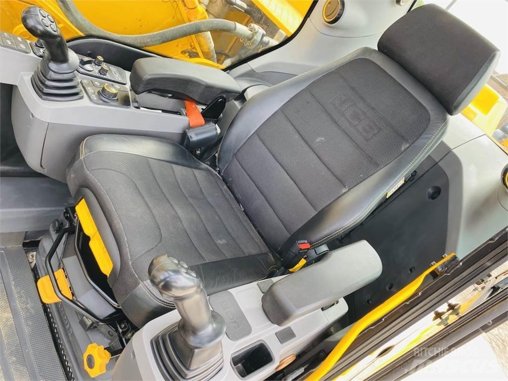 JCB 220X L Bageri gusjeničari