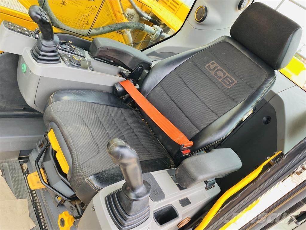 JCB 220XLC Bageri gusjeničari