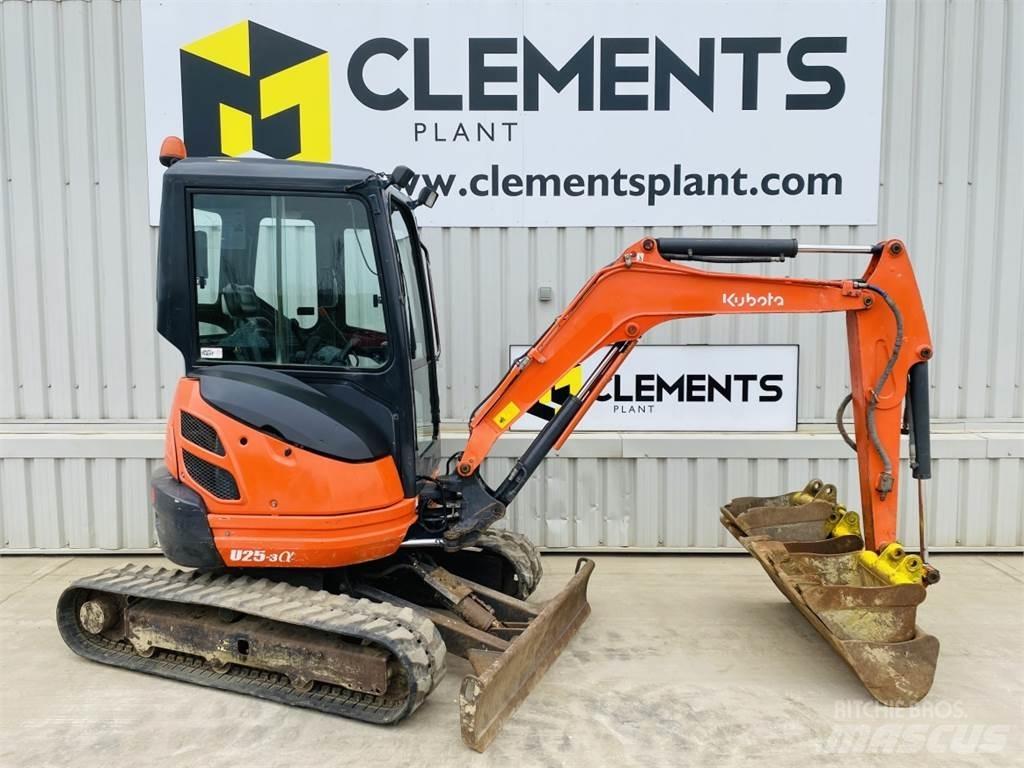 Kubota U25-3EU Mini bageri <7t