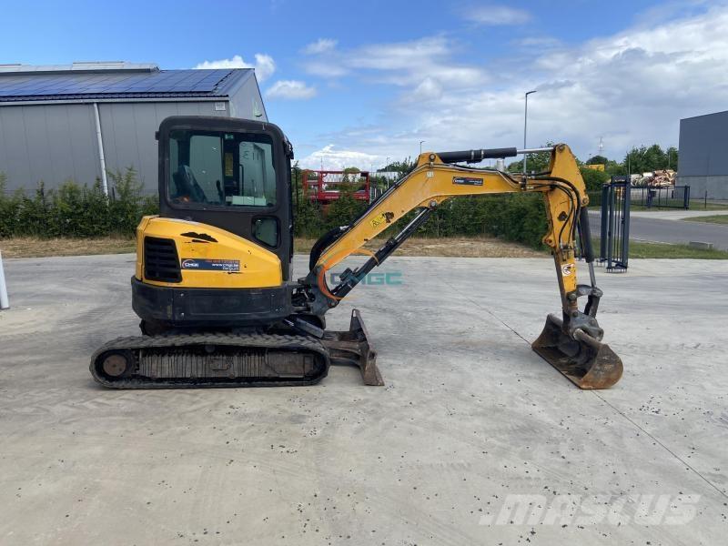 Bobcat E 35 Bageri na kotačima