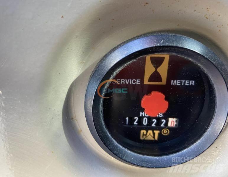 CAT 321C LCR Bageri na kotačima