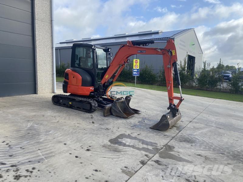 Kubota U36-4 Bageri na kotačima