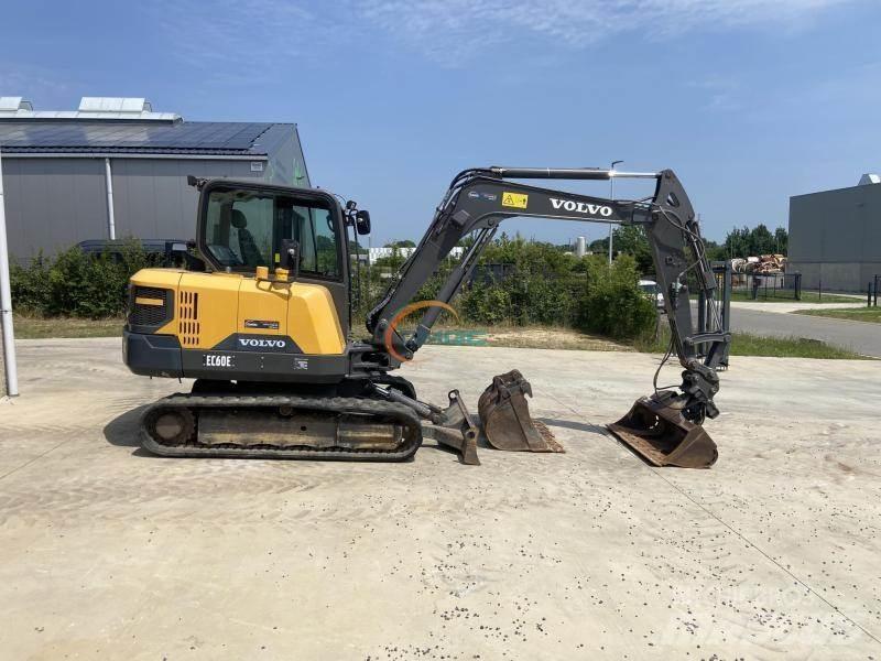 Volvo EC60E Bageri na kotačima